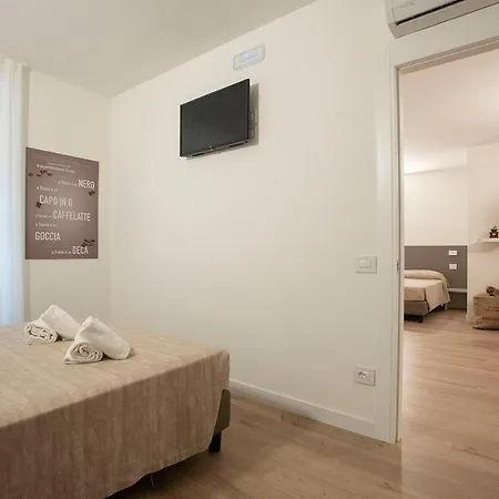 Casa Novecentotre & Affittacamere 3*