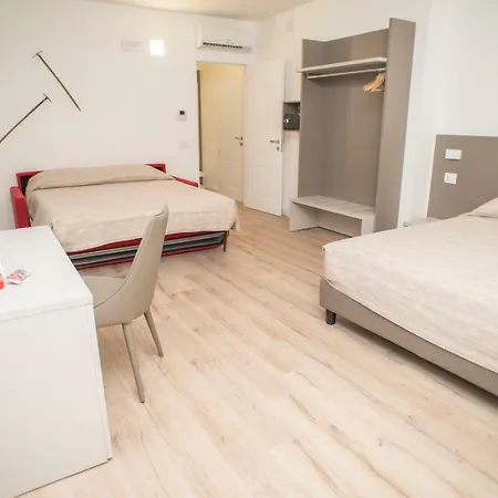 Casa Novecentotre & בית הארחה 3*