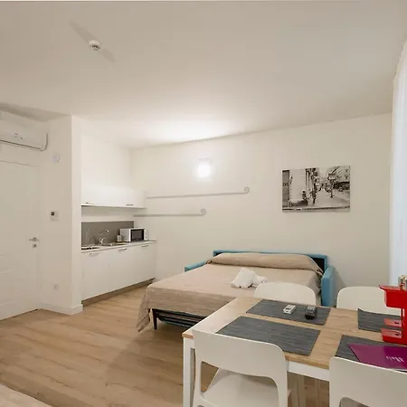 בית הארחה Casa Novecentotre & טריאסטה