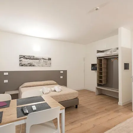 Casa Novecentotre & Affittacamere Trieste